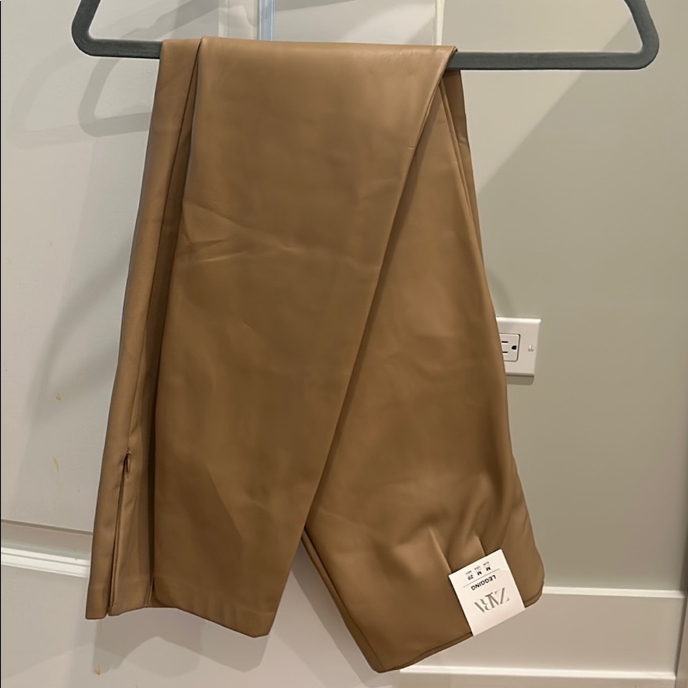 Zara brown/tan leather leggings M NWT! !!